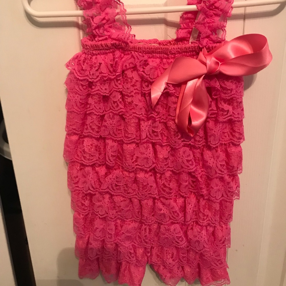 Pink lace romper - Picture 1 of 2